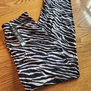 New Mix Black and White Animal Print Leggings